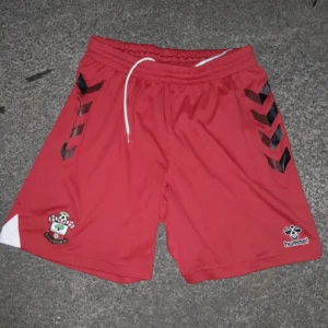 Southampton red football shorts Medium mens, saints.