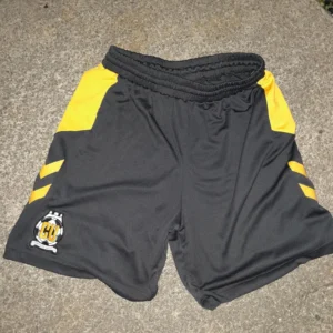 Cambridge United black home football shorts small mens