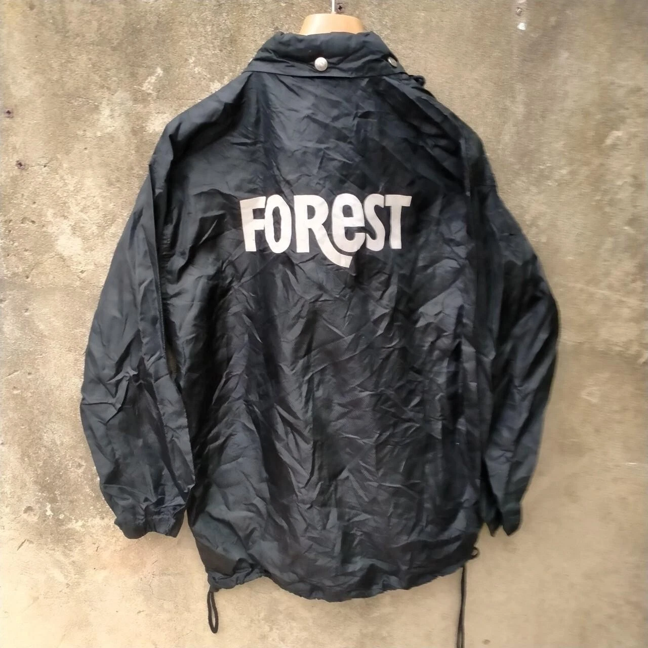 Rare Nottingham Forest 90s player issue football training jacket / coat. Large - Image 3
