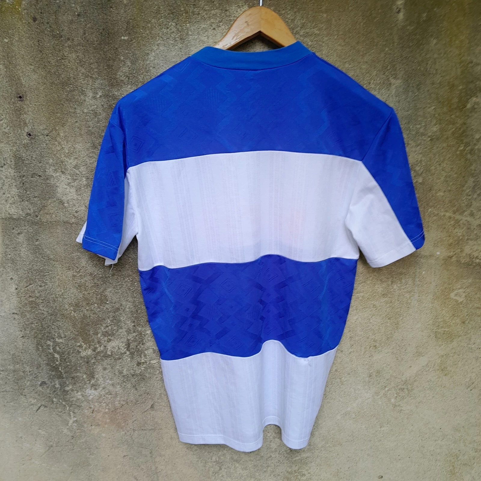Anorthosis Famagusta home football Shirt. Cyprus. Size Medium Mens - Image 4