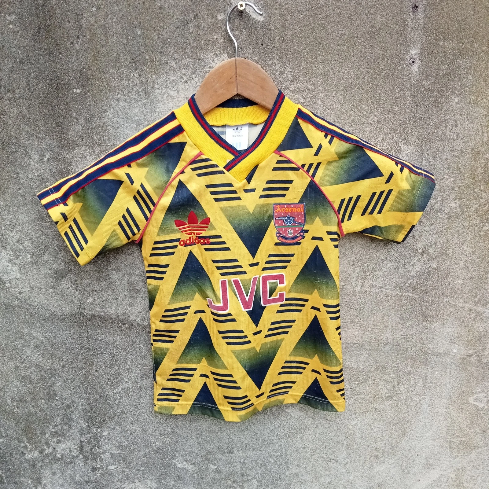 Arsenal 1991-93 away bruised banana football shirt / jersey. small boys