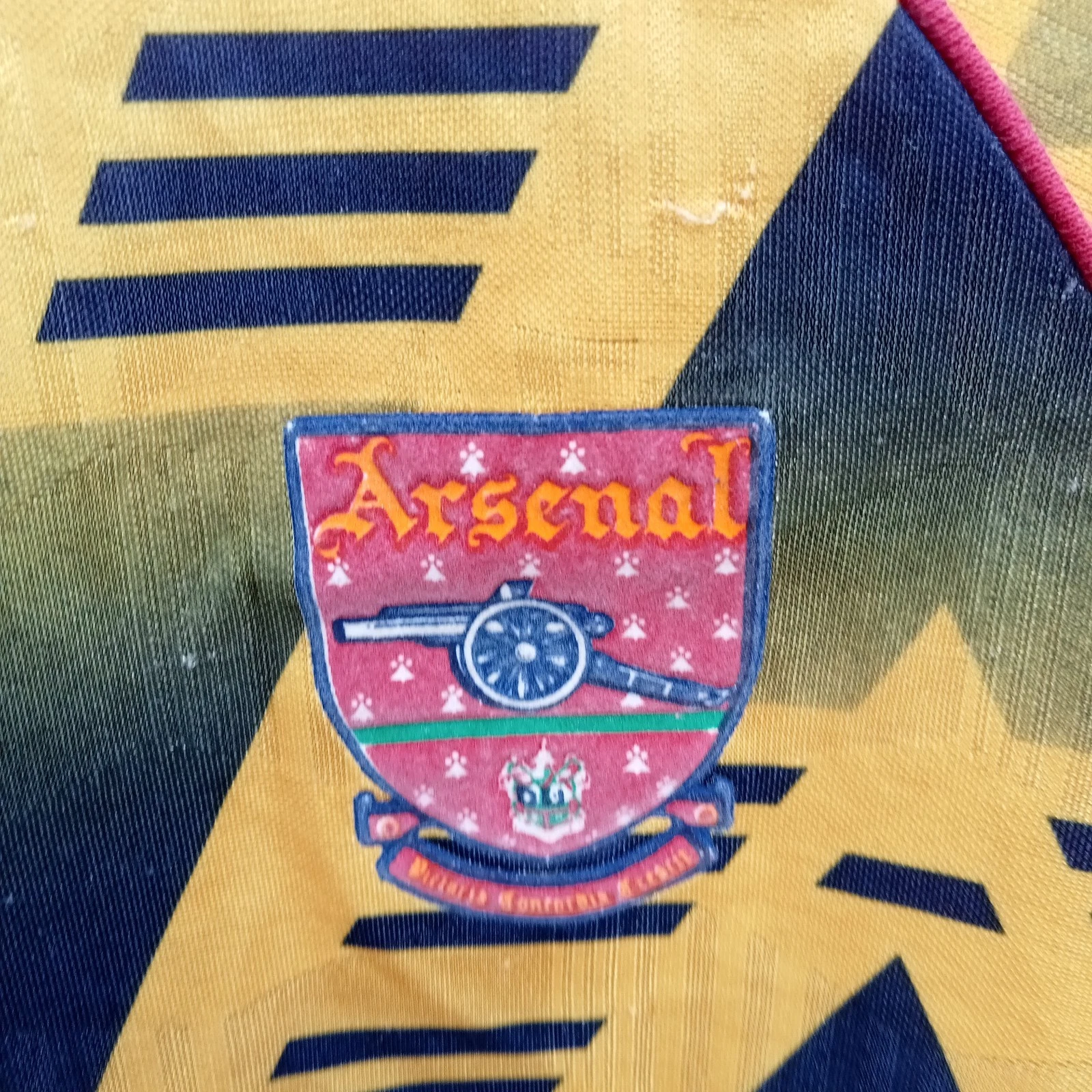 Arsenal 1991-93 away bruised banana football shirt / jersey. small boys - Image 3