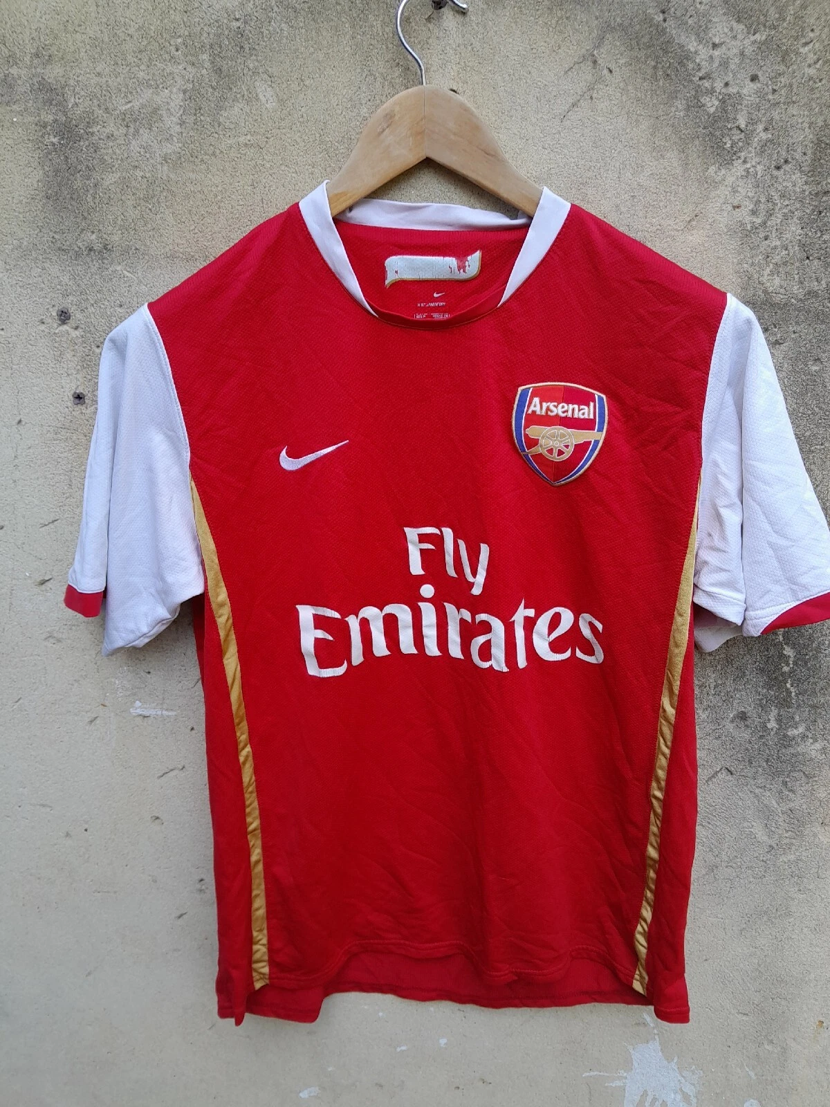 Arsenal 2006-08 home football shirt / jersey. Medium mens