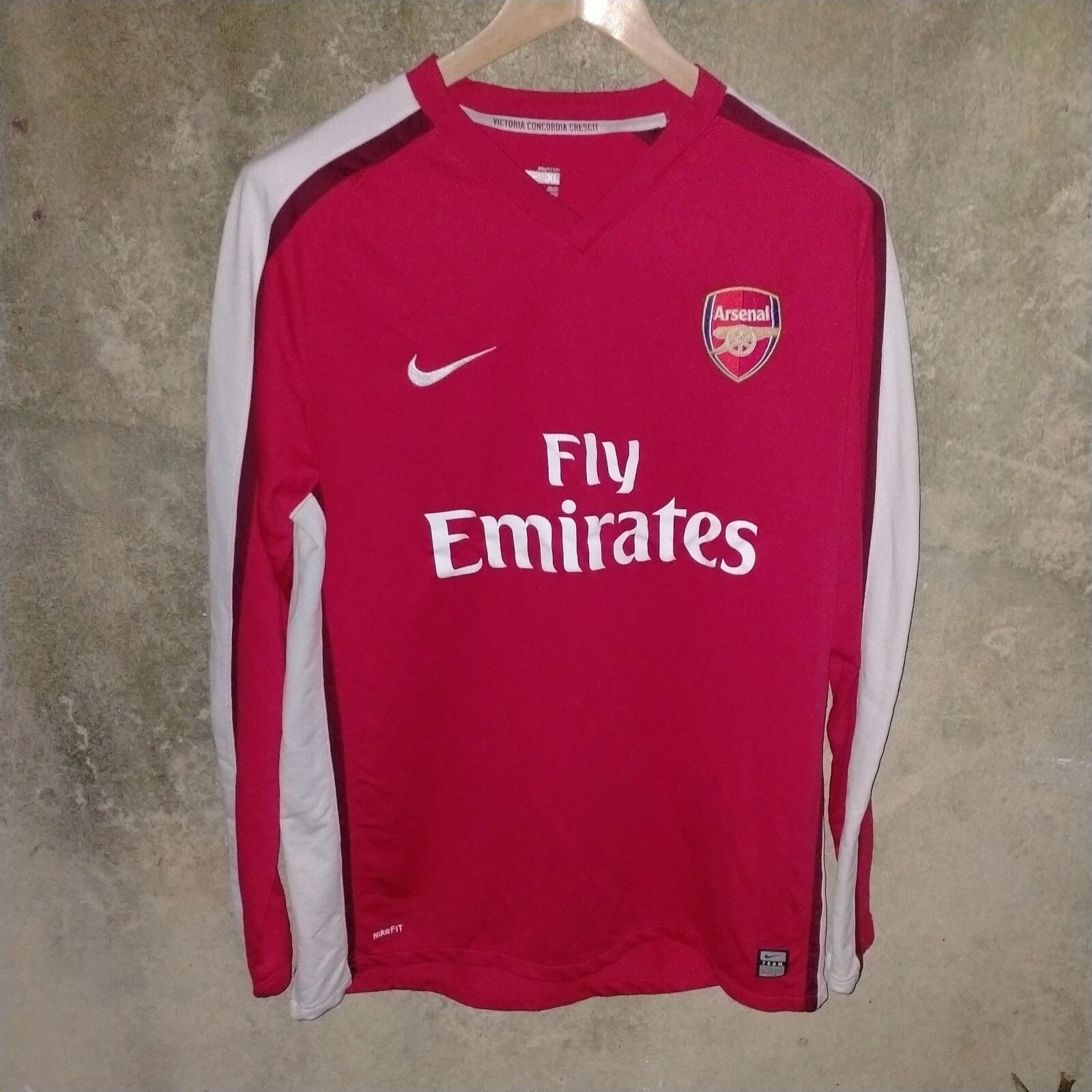 Arsenal 2008-10 home football shirt / jersey. XL mens. Long sleeves.