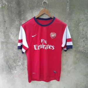 Arsenal 2012-14 home football shirt / jersey. Medium mens