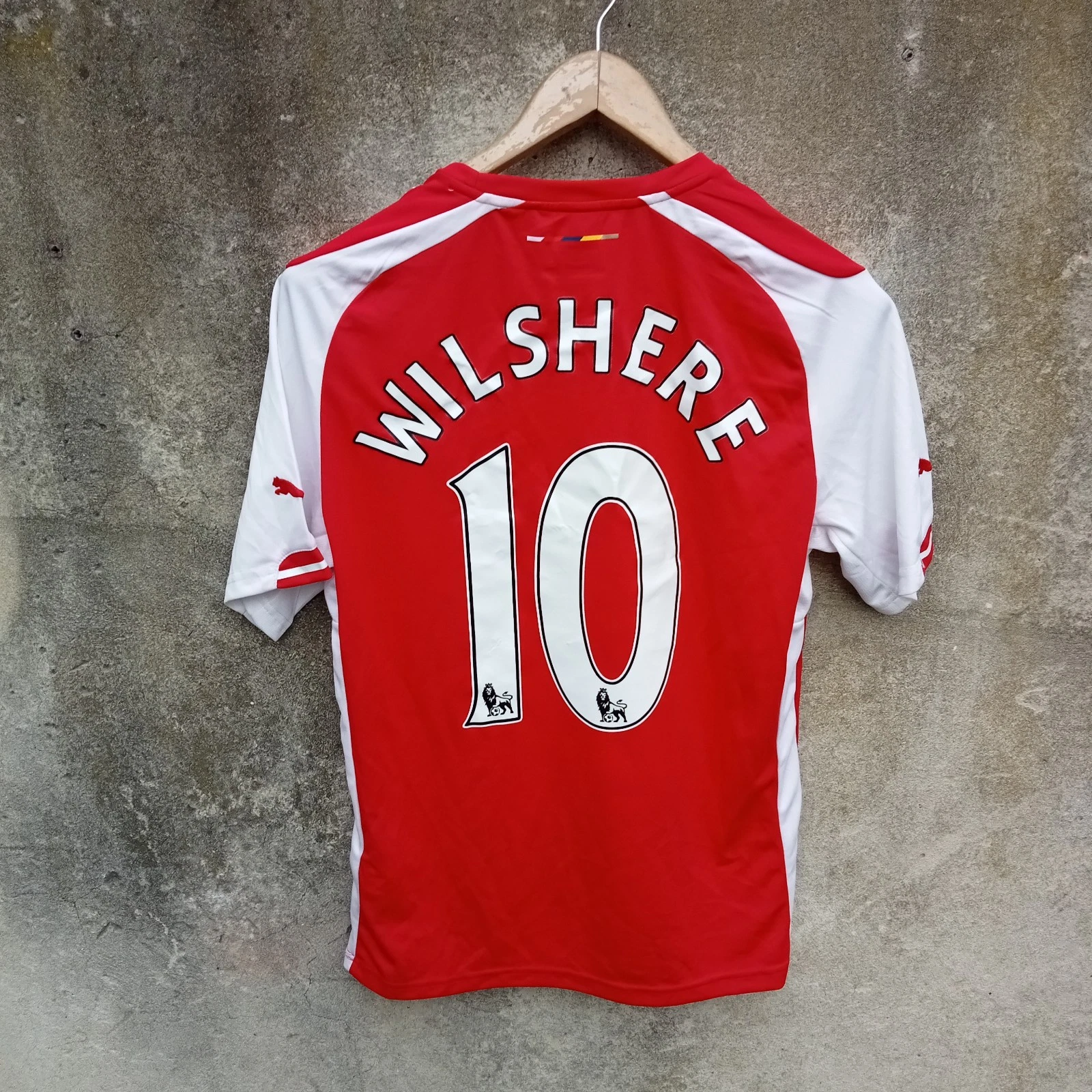 Arsenal 2014-15 home football shirt / jersey. Large mens. Wilshere 10 - Image 7