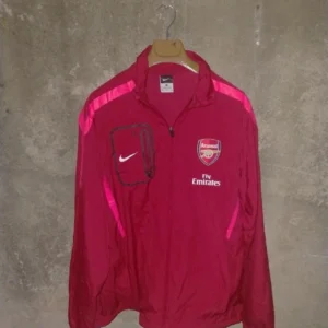 Arsenal red training waterproof football track jacket/ jersey. Medium mens.