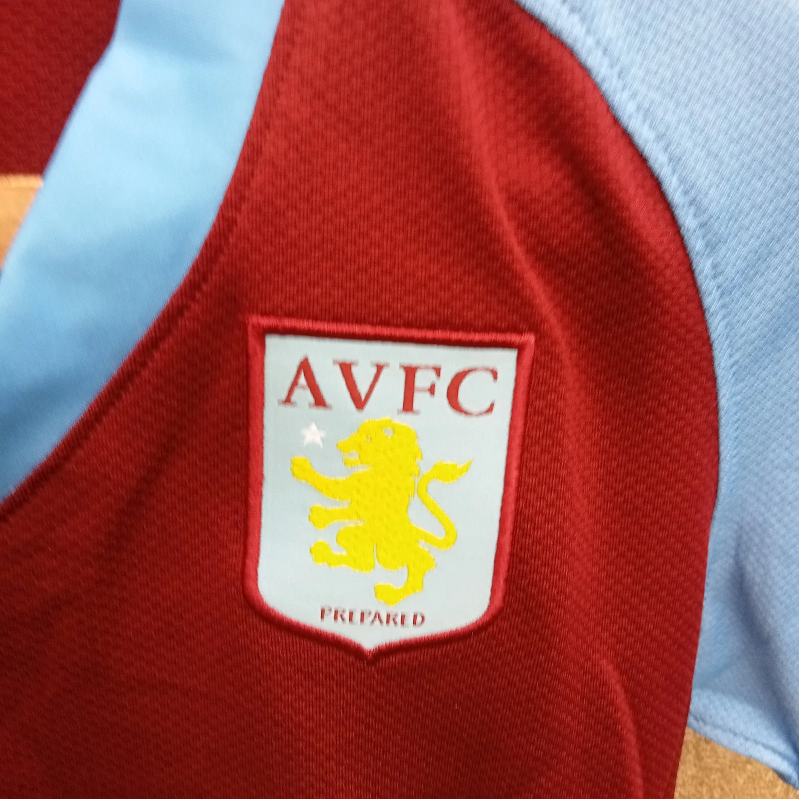 Aston Villa 2008-09 Home football shirt , jersey, Ladies size 8-10 BNWT - Image 3