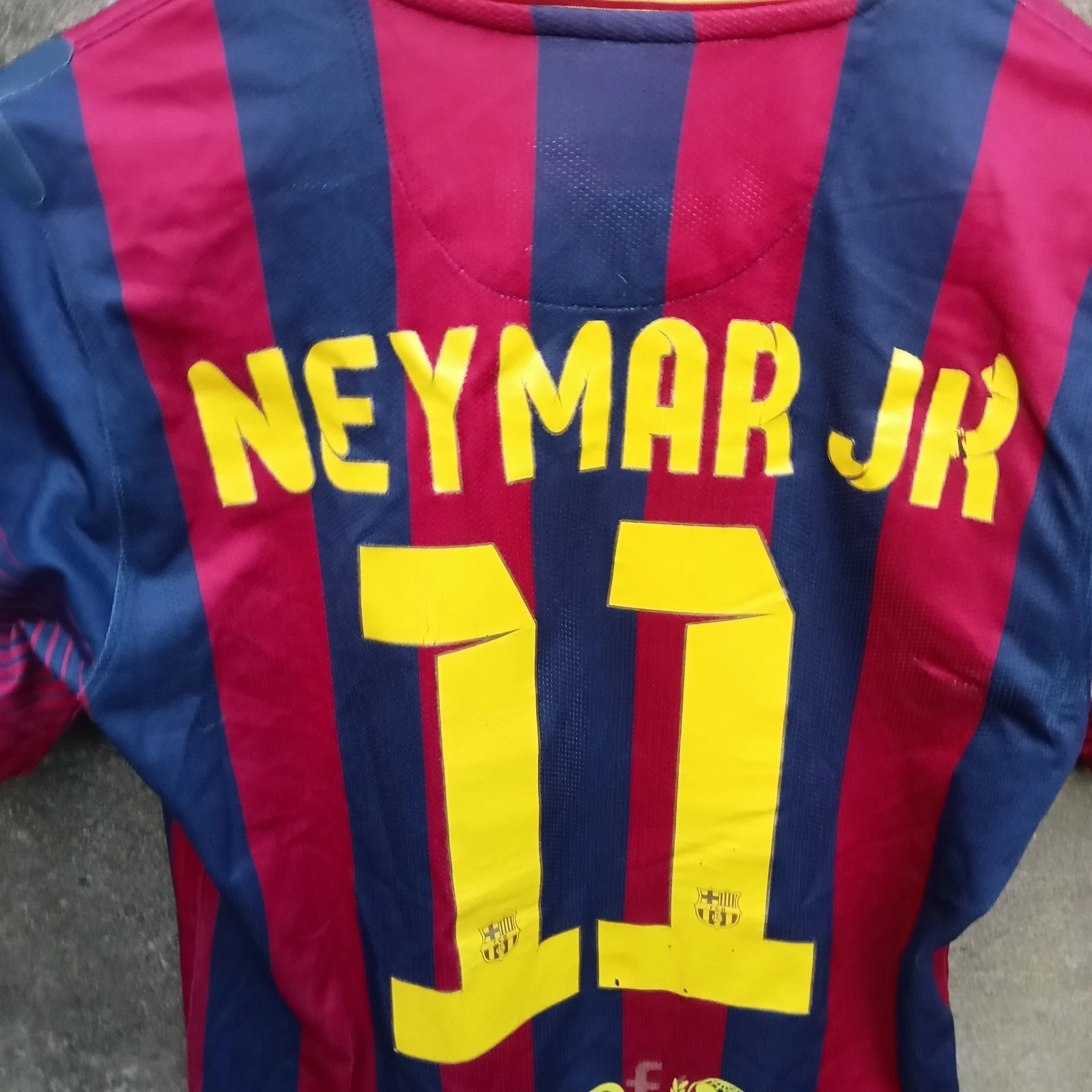 Barcelona 2013-14 player spec Home football shirt | jersey, Mens Small NEYMAR JR - Image 10