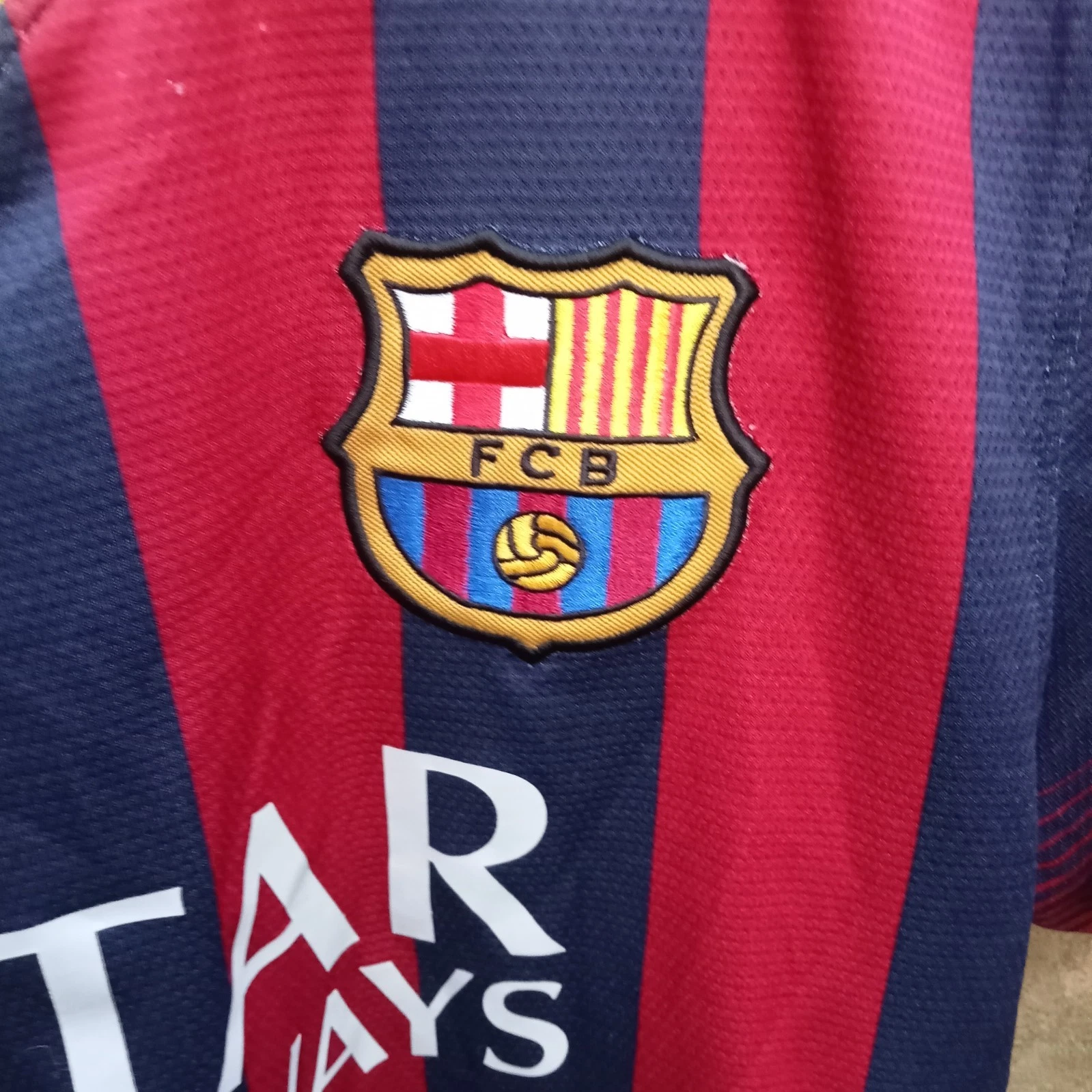Barcelona 2013-14 player spec Home football shirt | jersey, Mens Small NEYMAR JR - Image 2