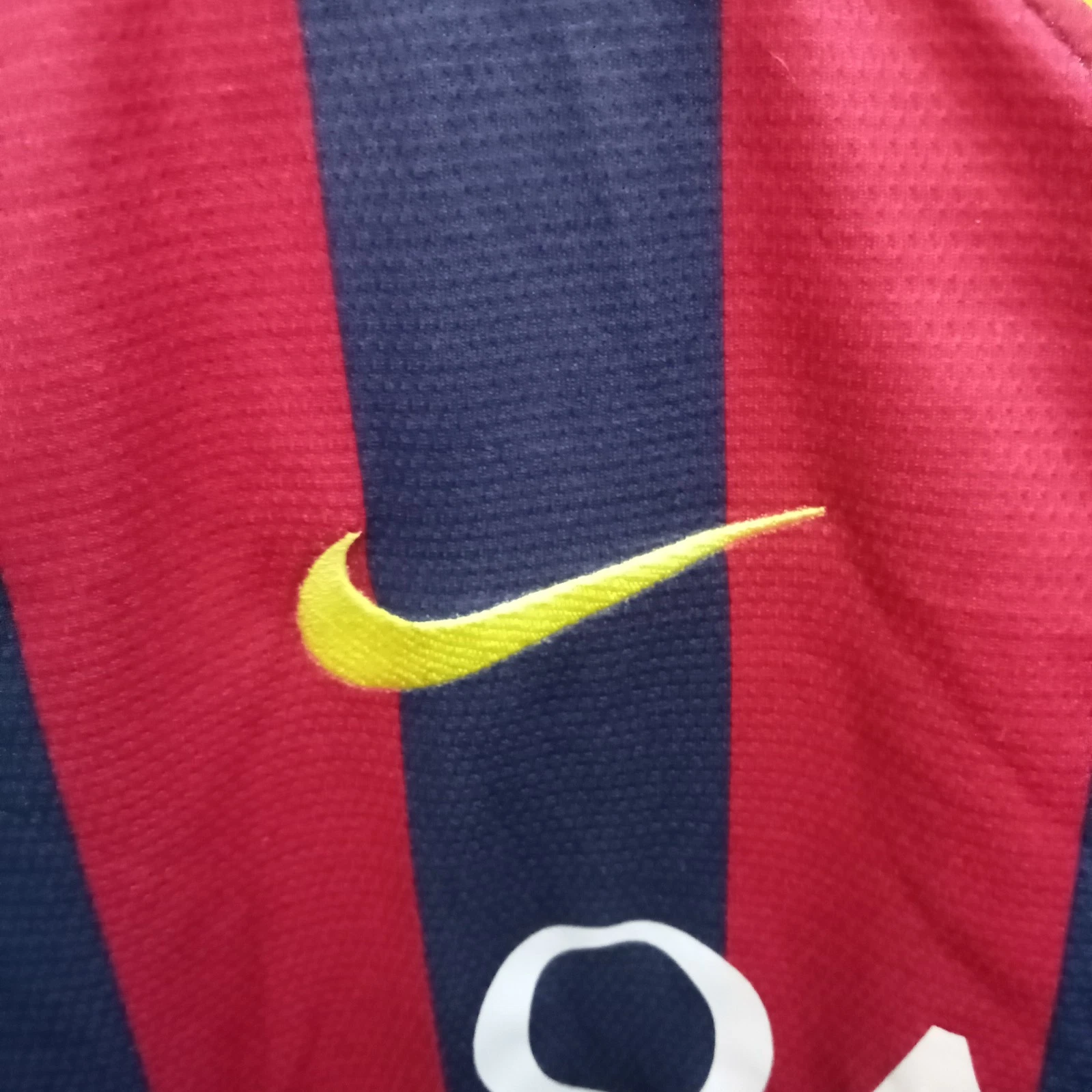 Barcelona 2013-14 player spec Home football shirt | jersey, Mens Small NEYMAR JR - Image 3