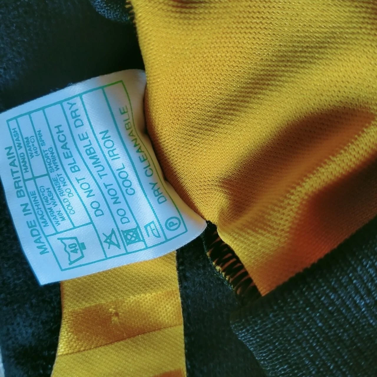 Boston United 1990-91 home football shirt/ jersey. Small mens. Long sleeves - Image 6