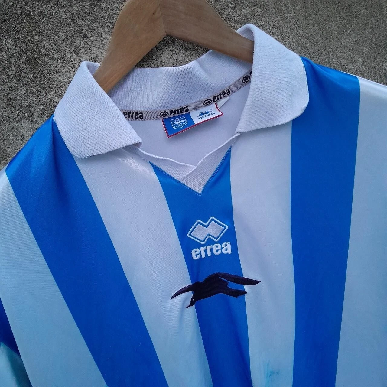 Brighton & Hove Albion 2004-06 home football shirt / jersey. XL mens. - Image 2