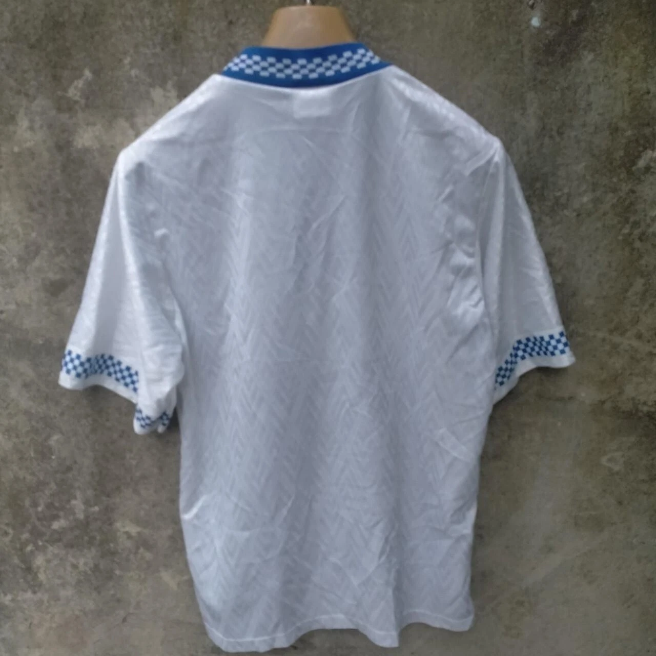 Bury FC 1996-97 home football shirt / jersey. Medium mens. - Image 3