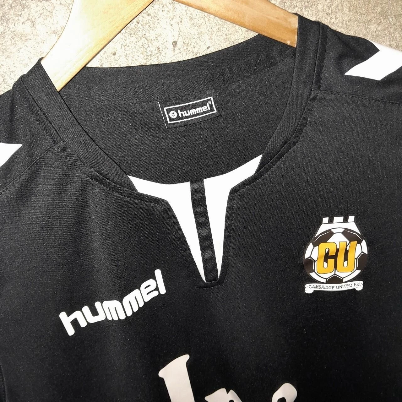Cambridge United 2020-21 training football shirt / jersey. XS mens - Image 2