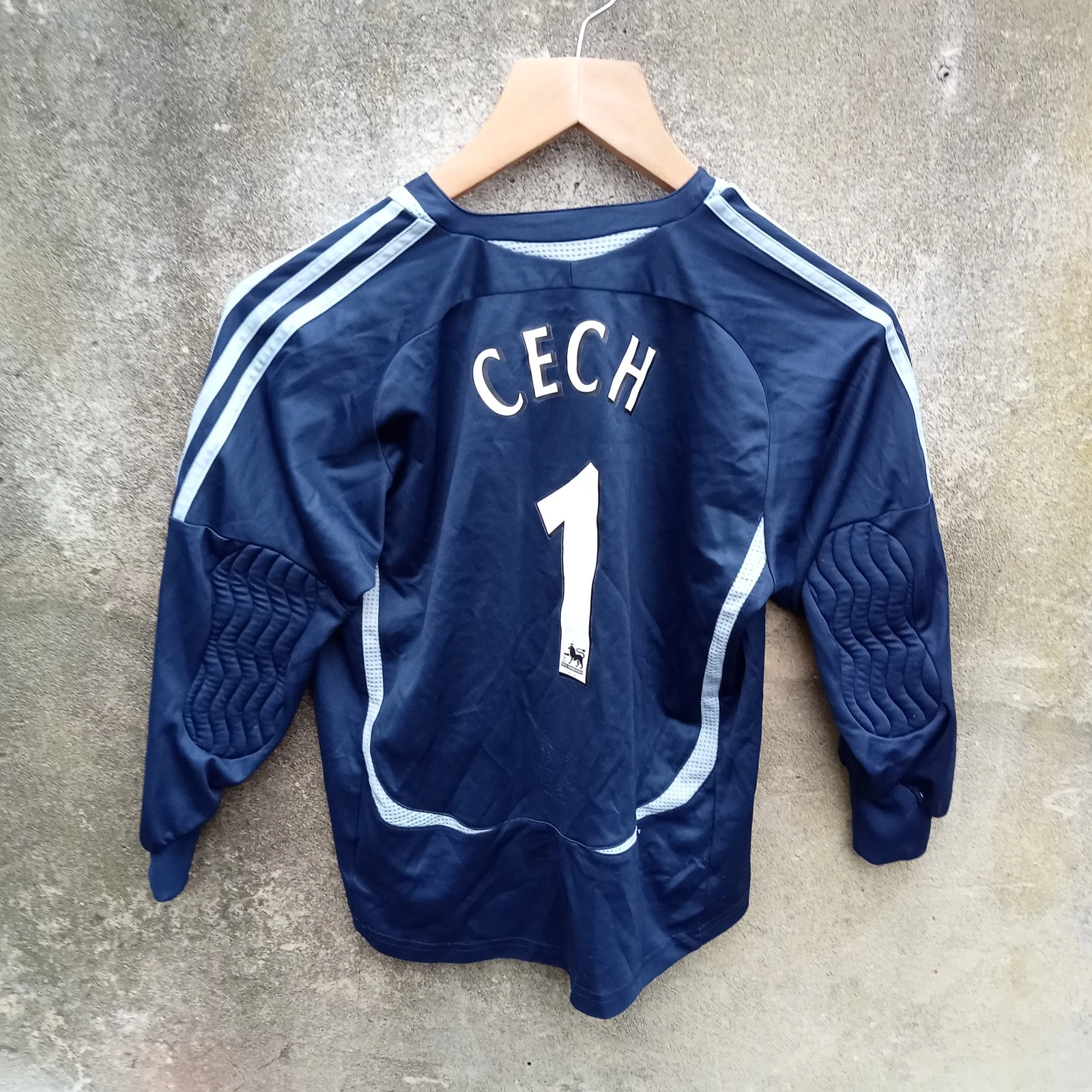 Chelsea 2006-07 goalkeeper football shirt | jersey, Boys large CECH 1 - Image 5