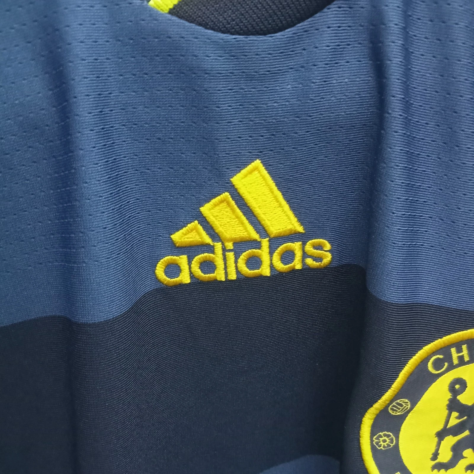 Chelsea 2012-13 Away football shirt | jersey, Mens Small - Image 4
