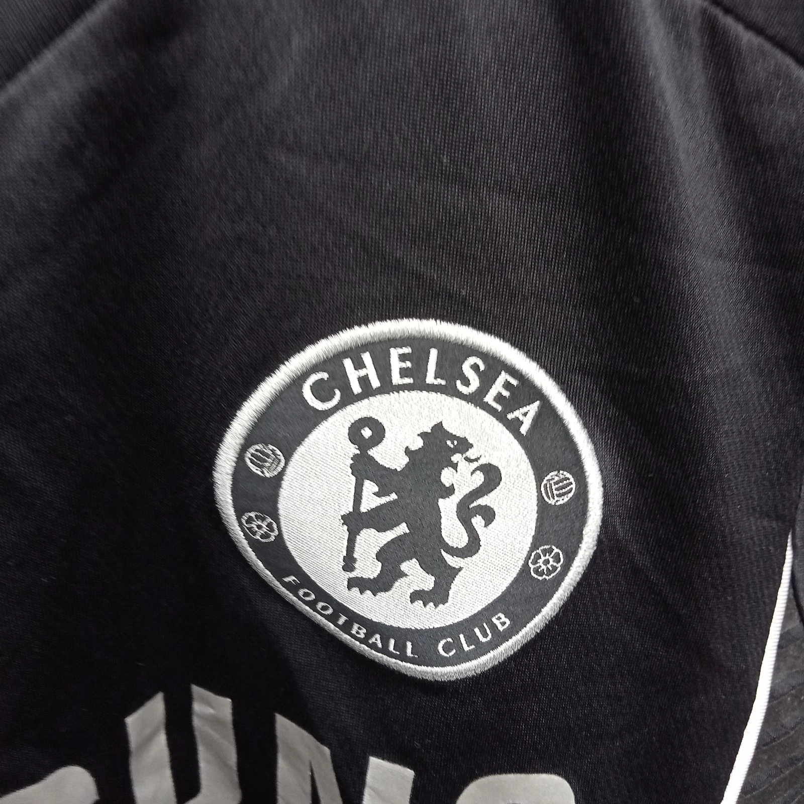 Chelsea 2013-14 third football shirt, Mens Small HAZARD 17 3rd - Image 3