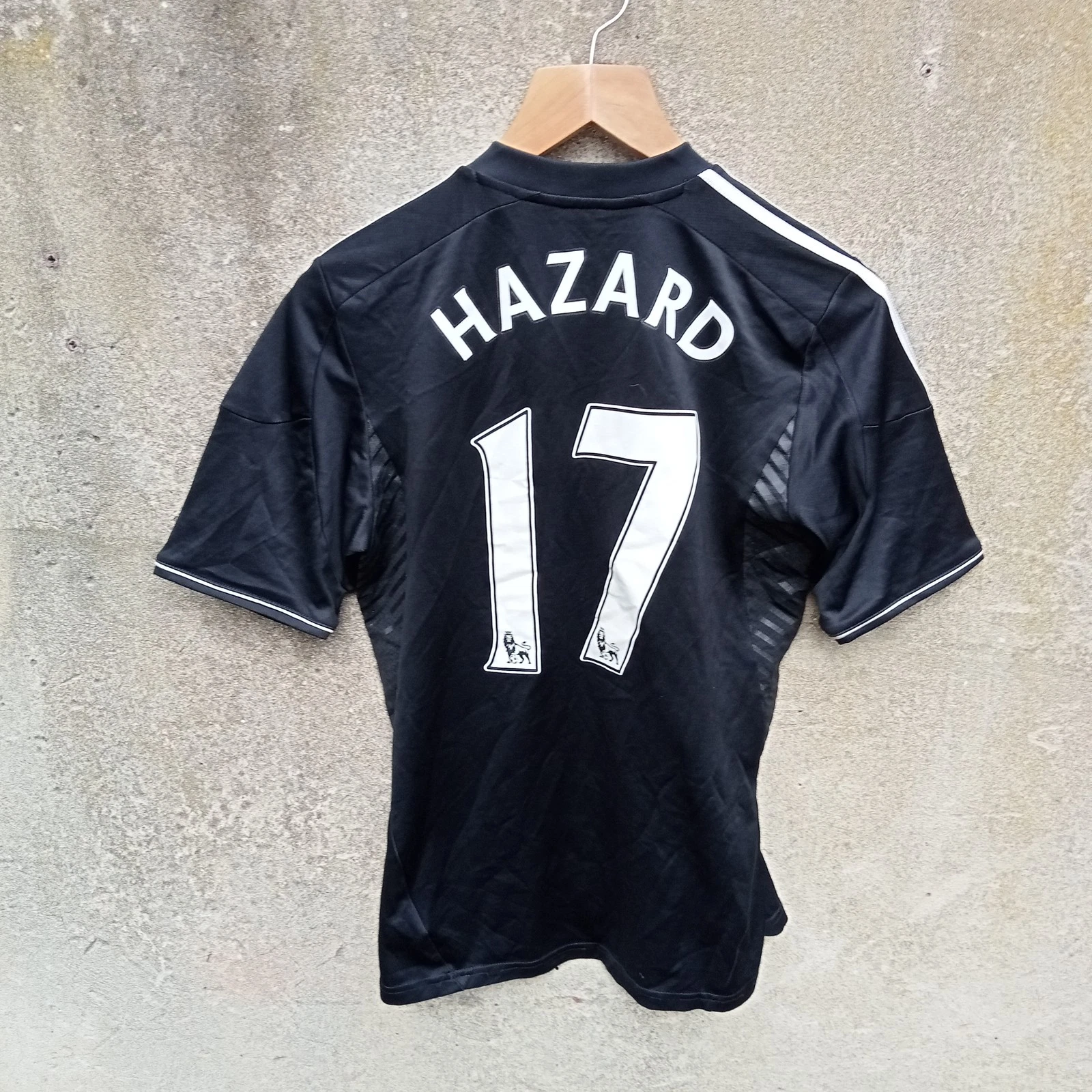 Chelsea 2013-14 third football shirt, Mens Small HAZARD 17 3rd - Image 7