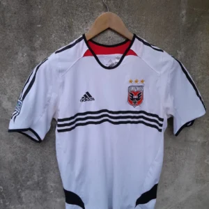 DC United 2005 away football shirt / jersey. Small mens.