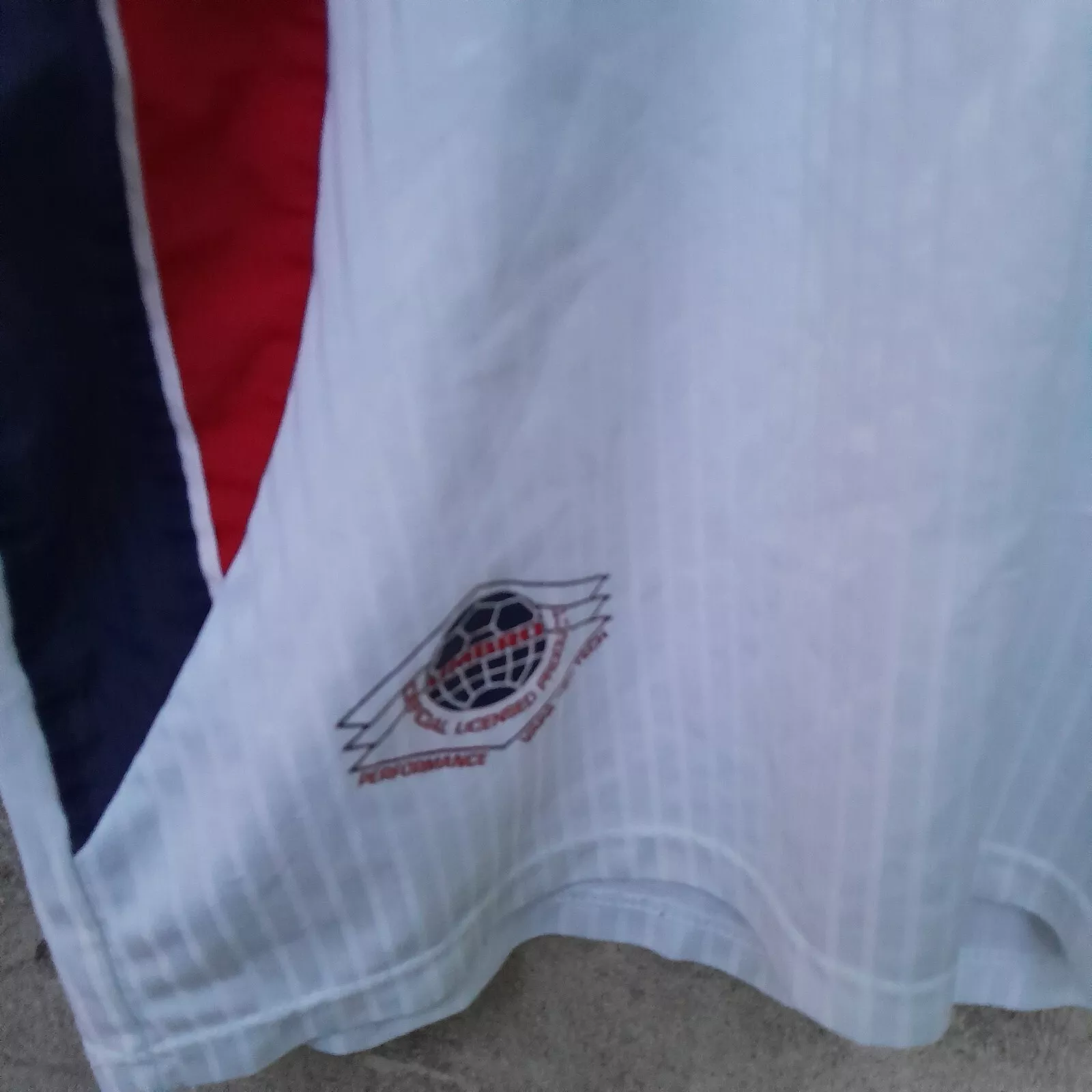 England 1998 world cup home football shirt / jersey. XL boys - Image 3
