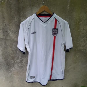 England 2002 home football shirt / jersey. XL mens. Genuine