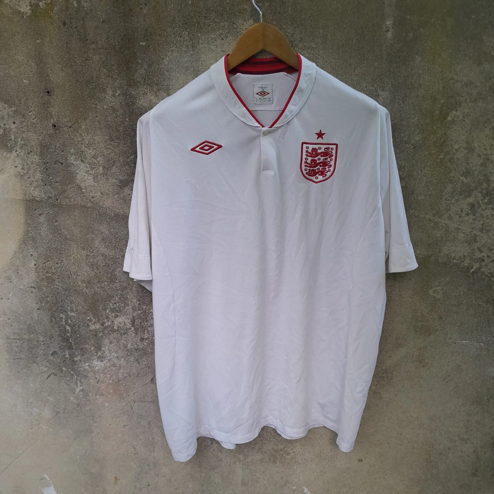 England 2012-13 home football shirt / jersey. XXXL mens.