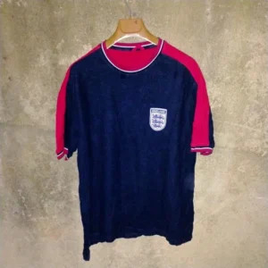 England football tshirt / jersey. Medium Mens.