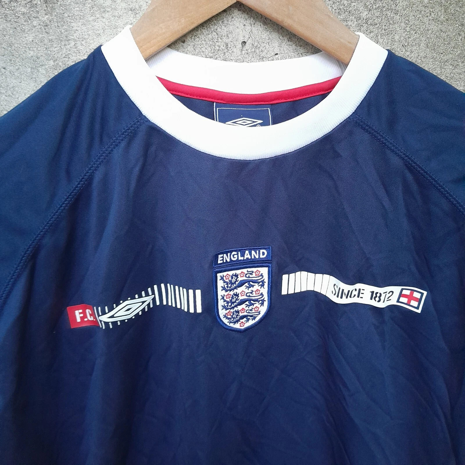 England leisure football shirt / jersey. Large mens - Image 2