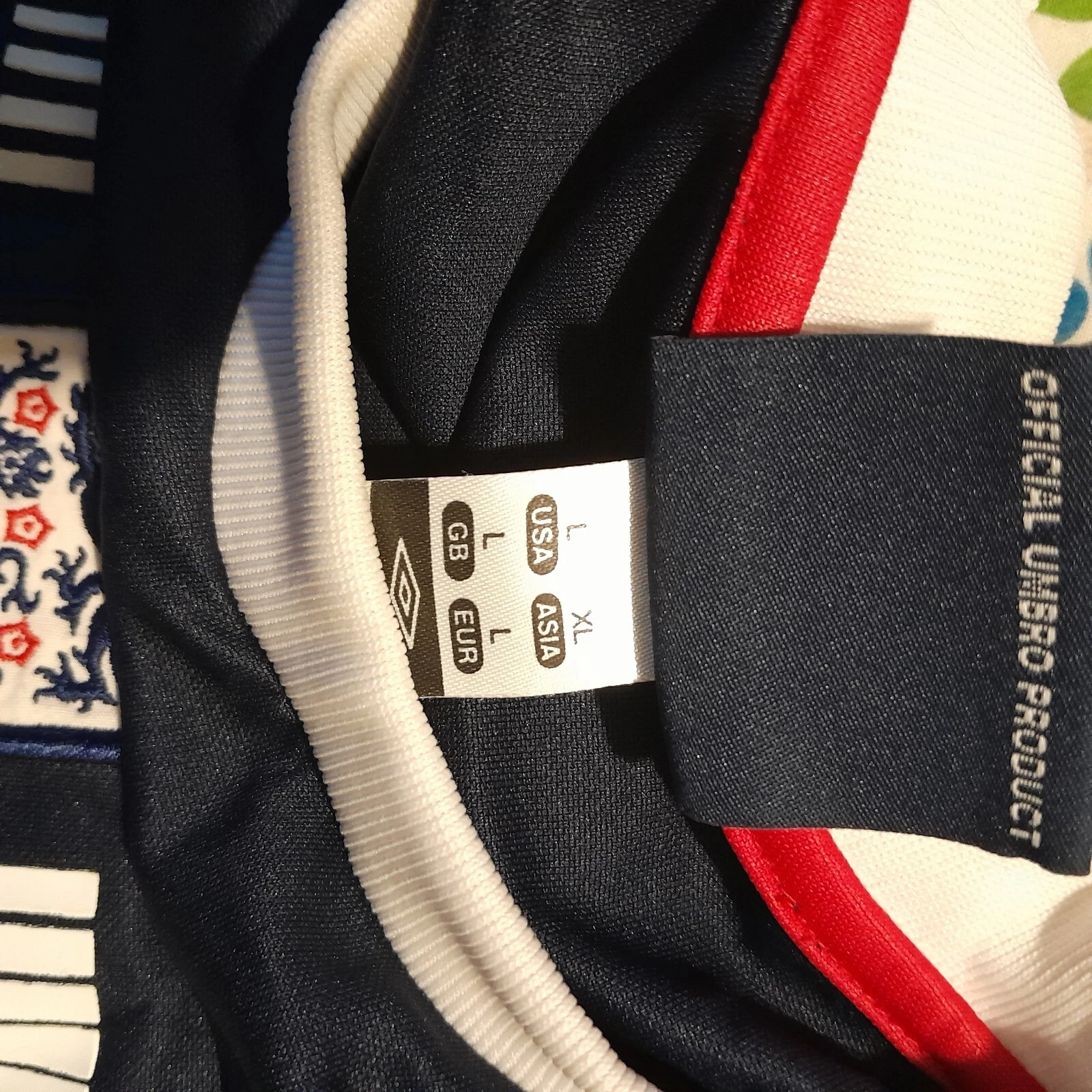 England leisure football shirt / jersey. Large mens - Image 5