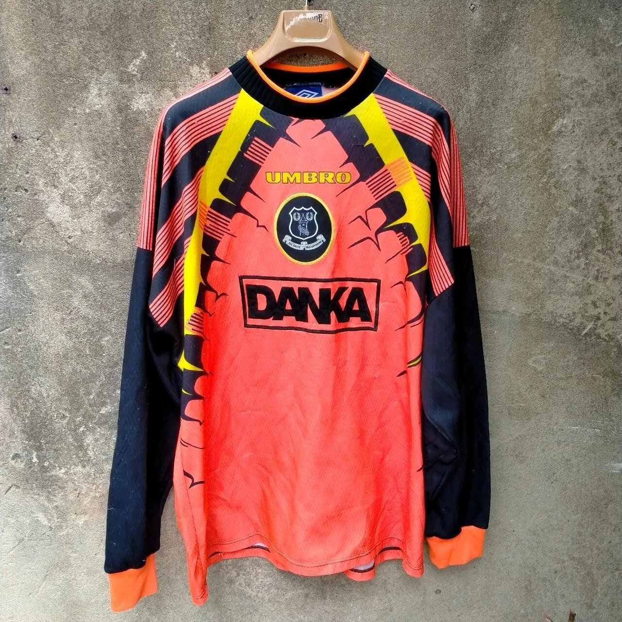 Everton 1995-97 goalkeeper football shirt / jersey. XXL mens