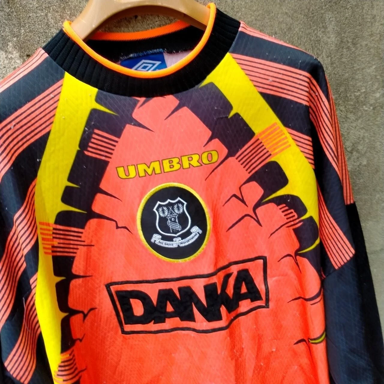 Everton 1995-97 goalkeeper football shirt / jersey. XXL mens - Image 2