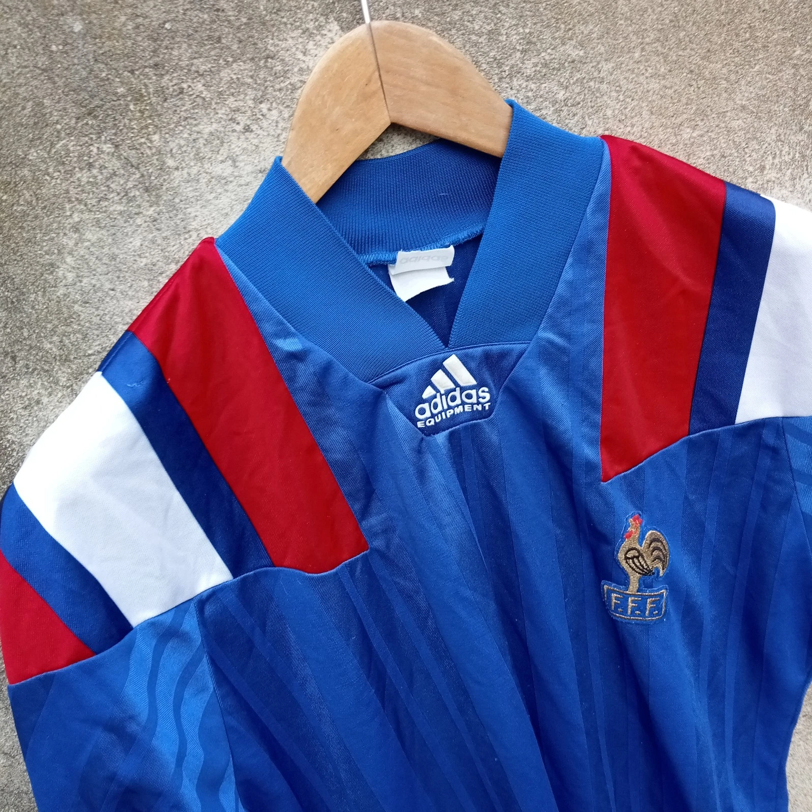 France 1992-94 home football shirt / jersey. medium mens. - Image 2