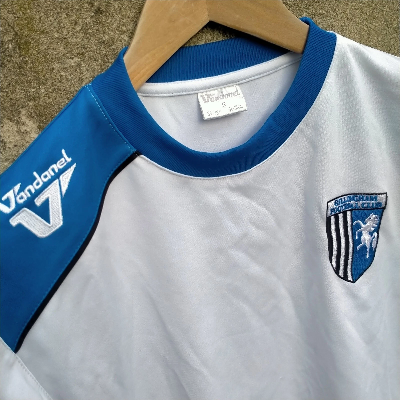 Gillingham training football shirt / jersey. Small mens. - Image 2
