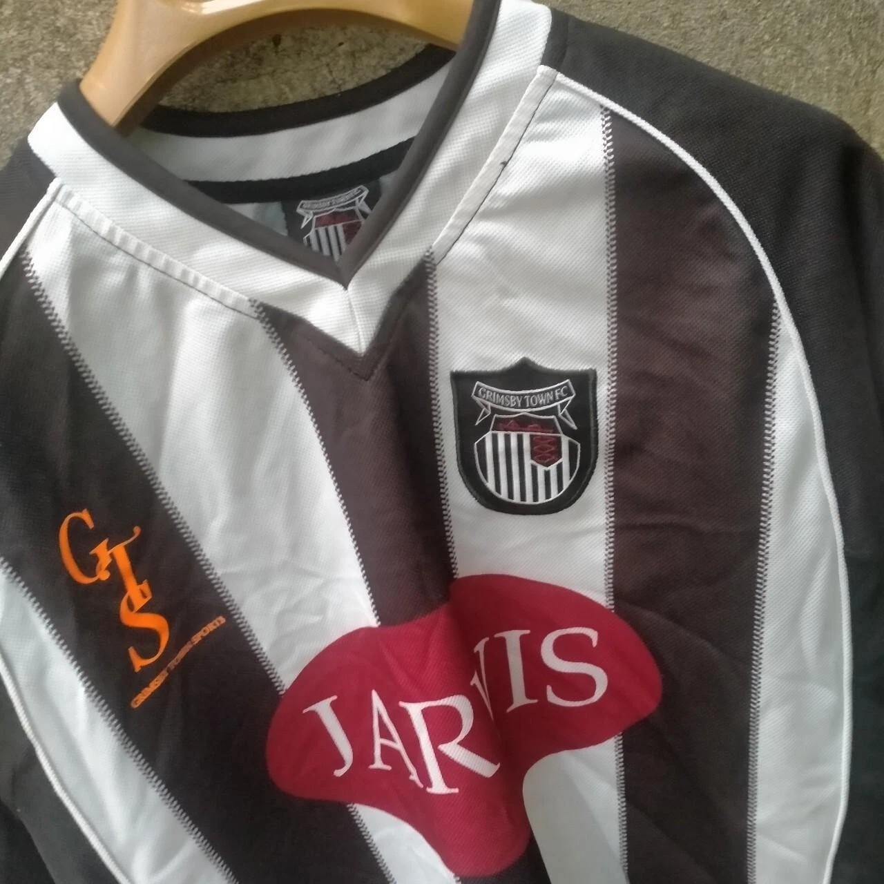 Grimsby Town 2003-04 home football shirt/ jersey. Small mens - Image 2