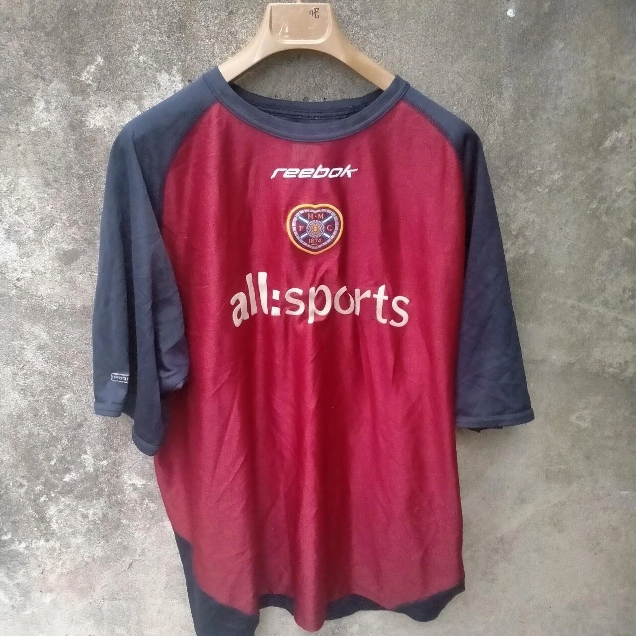 Hearts 2002-04 training football shirt / jersey. XL mens.