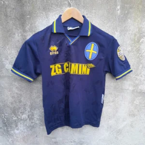 Hellas Verona 1997-98 home football shirt / jersey. Small mens. 38