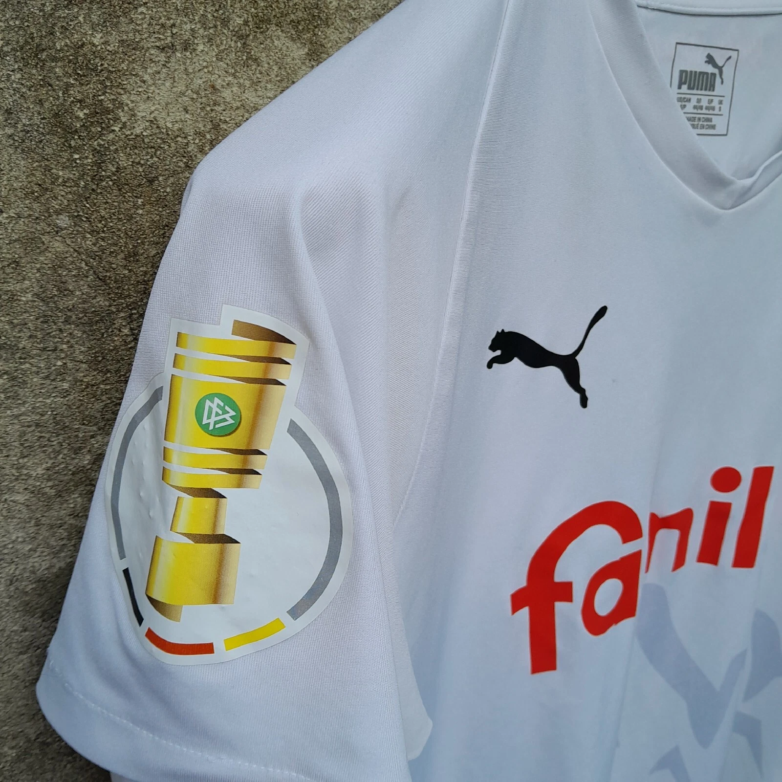 Holstein Kiel 2018-19 3rd football shirt / jersey. Small mens. Third - Image 4