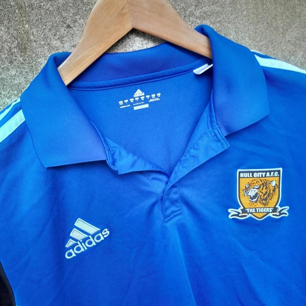 Hull City polo football training shirt / jersey. Large mens - Image 2