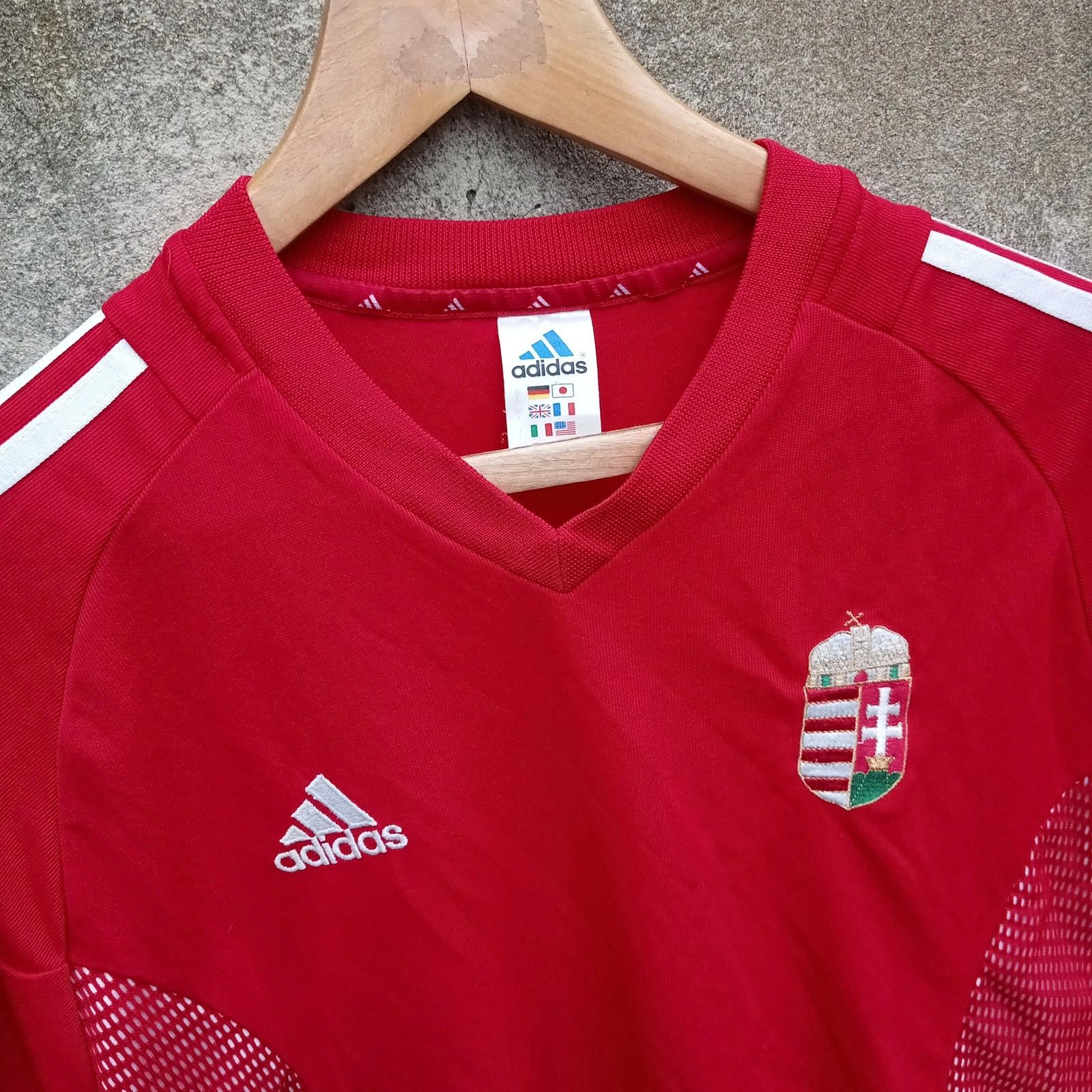 Hungary 2002-04 Home football shirt | jersey, Mens Large - Image 2