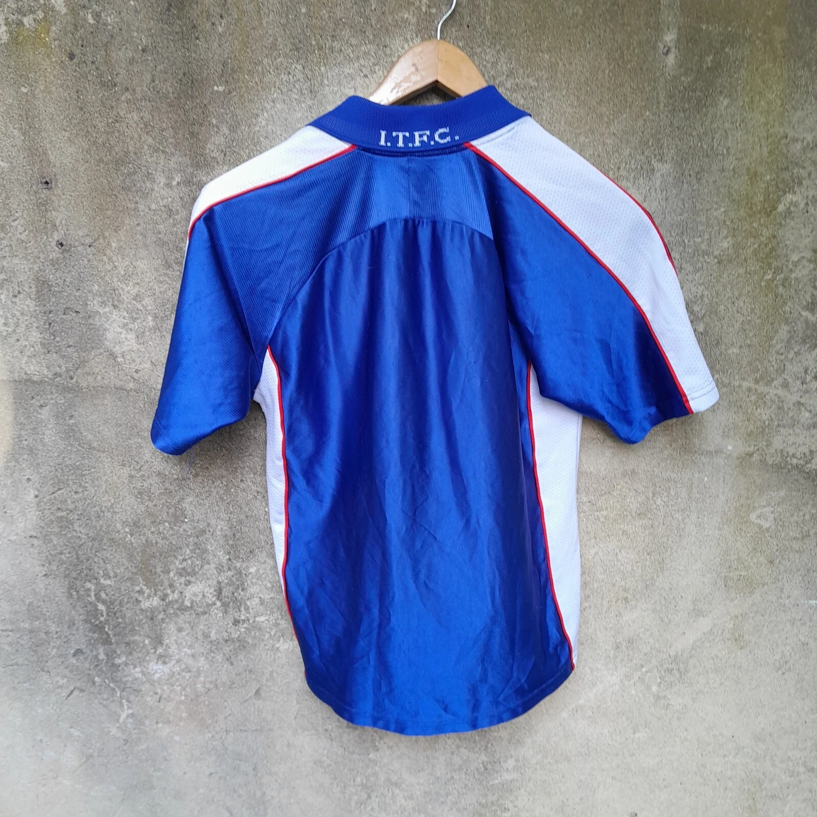 Ipswich Town 1999-01 home football shirt / jersey. Small mens - Image 5