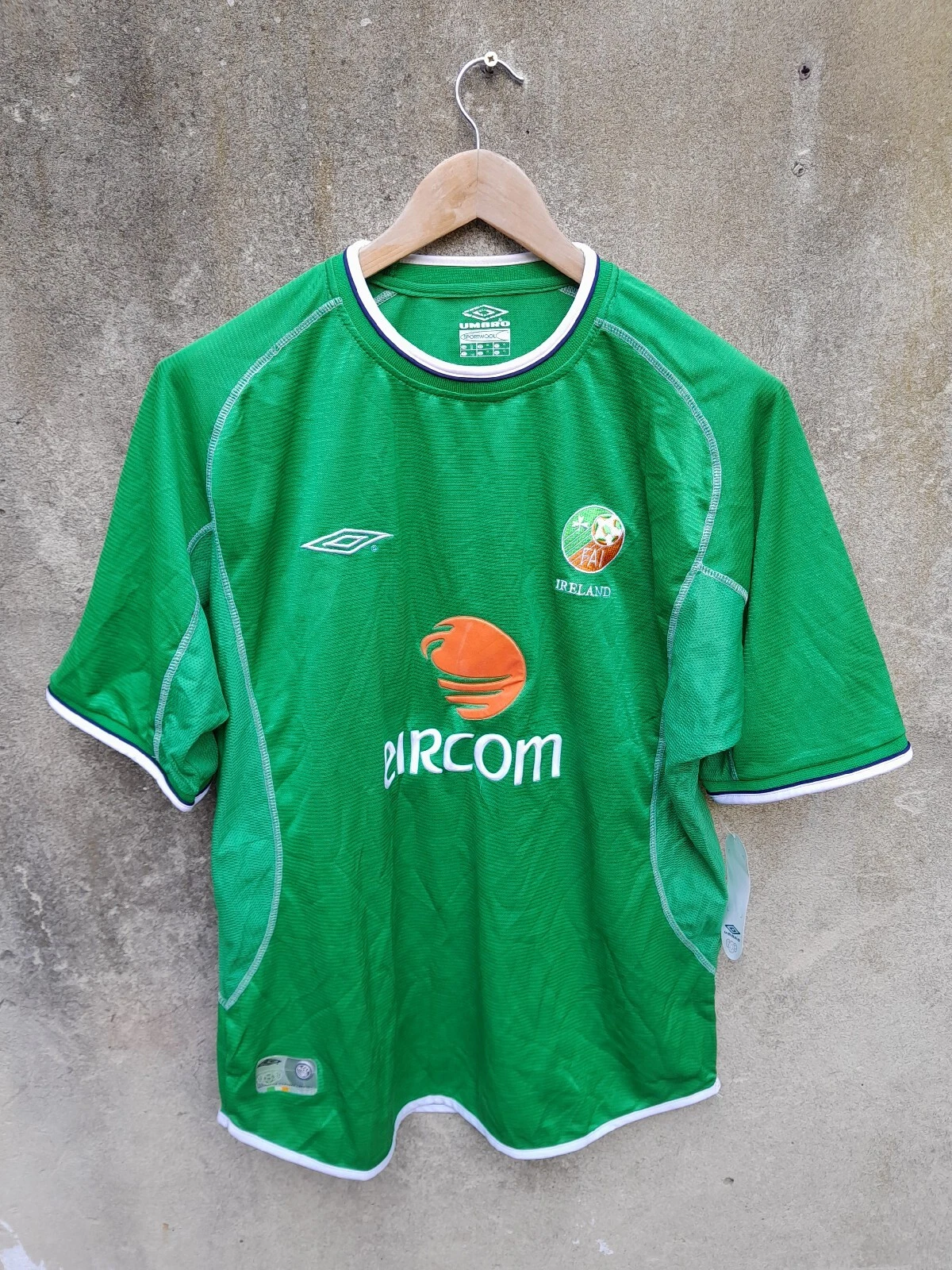 Ireland 2002 World Cup home football shirt / jersey. XL mens. Bnwt
