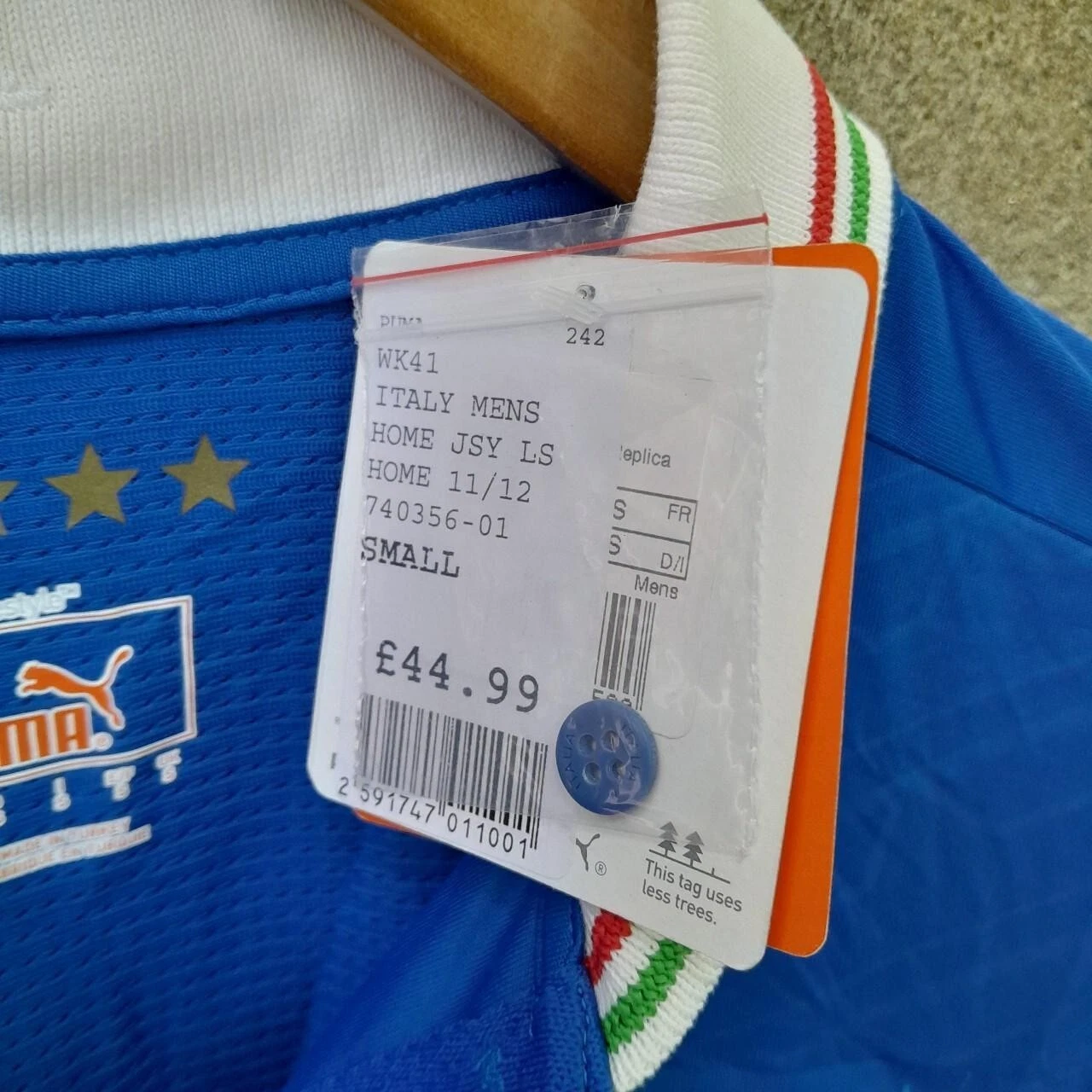 Italy 2012 home football shirt / jersey. Small mens. Long sleeves. Bnwt - Image 3