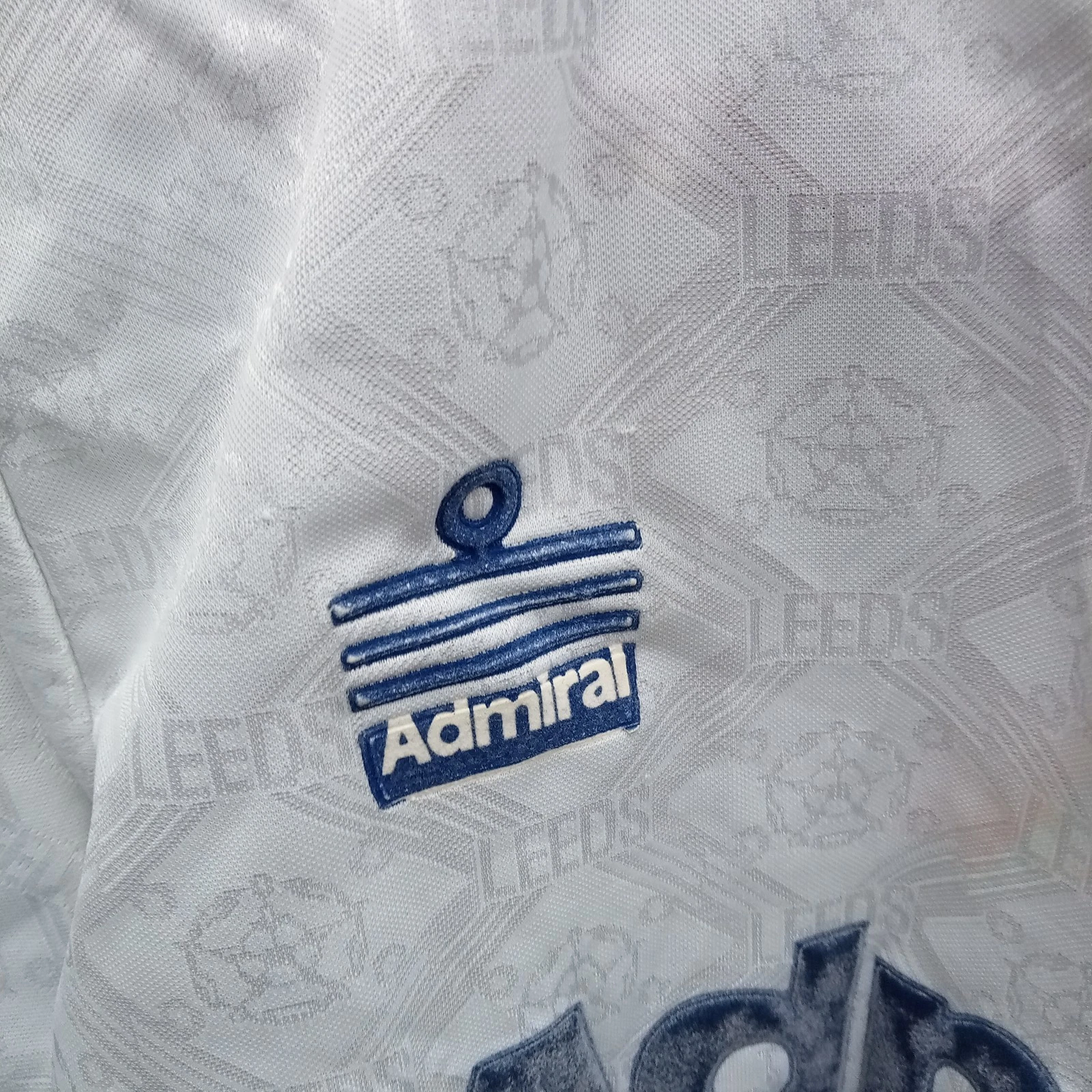 Leeds United 1992-93 Home football shirt, Mens Small - Image 4