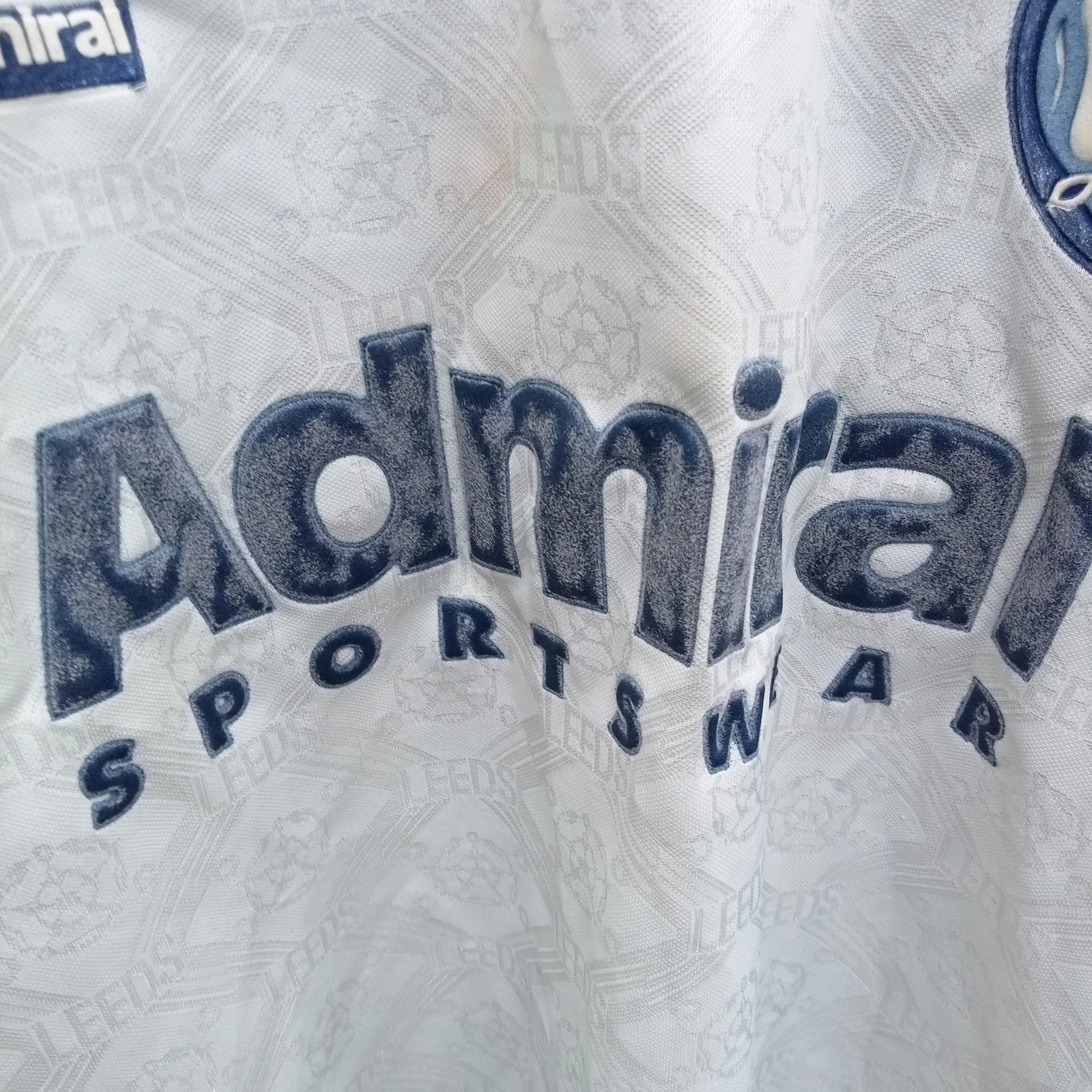 Leeds United 1992-93 Home football shirt, Mens Small - Image 5