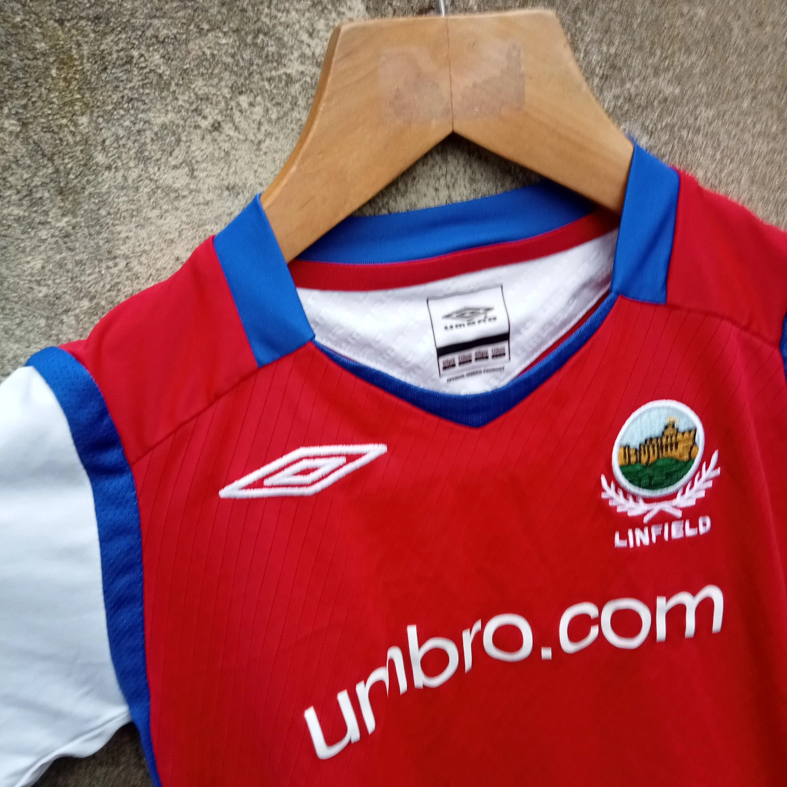 Linfield 2008-09 home football shirt | jersey, Boys Medium - Image 2