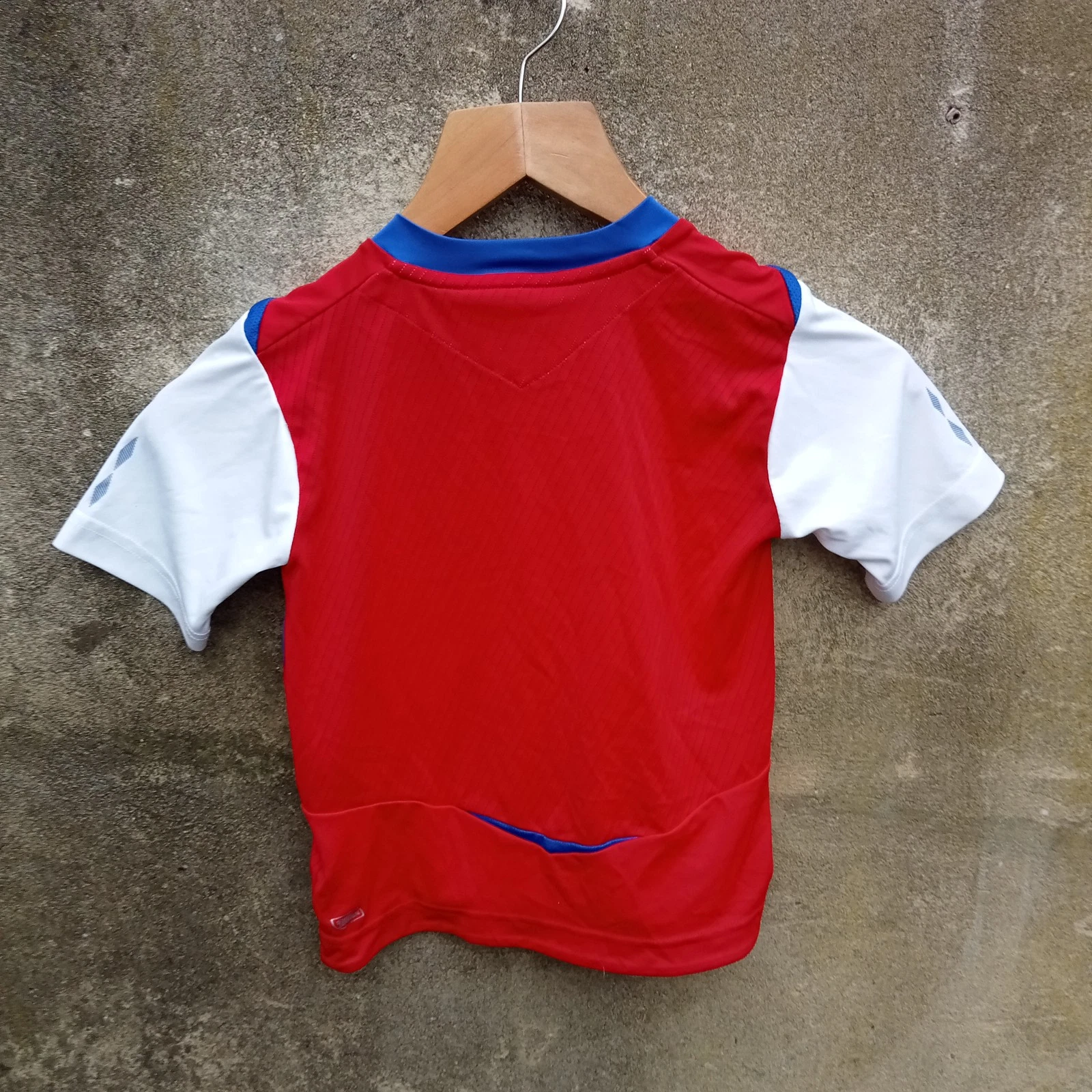 Linfield 2008-09 home football shirt | jersey, Boys Medium - Image 5