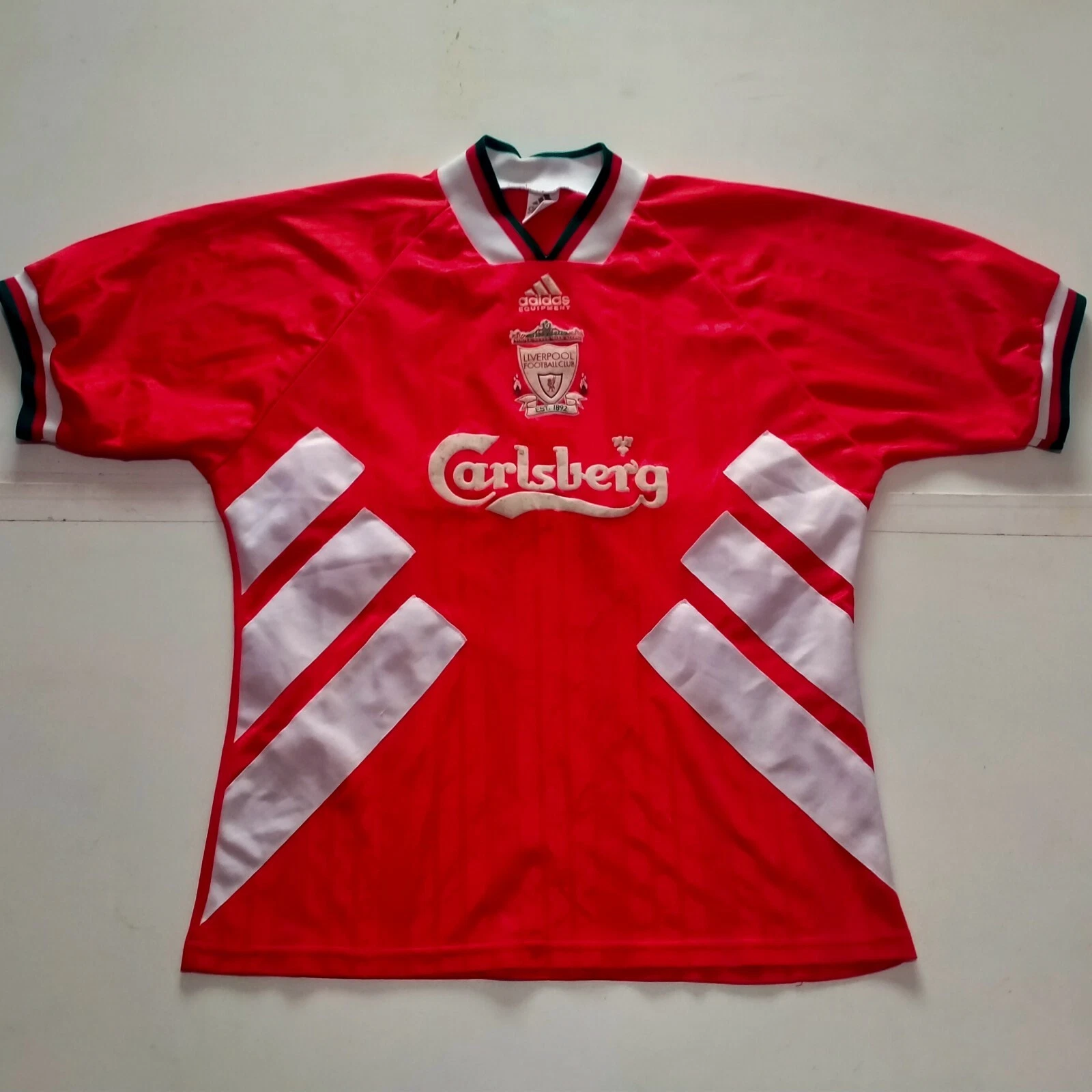 Liverpool 1993-95 home football shirt. Large mens. 42-44"