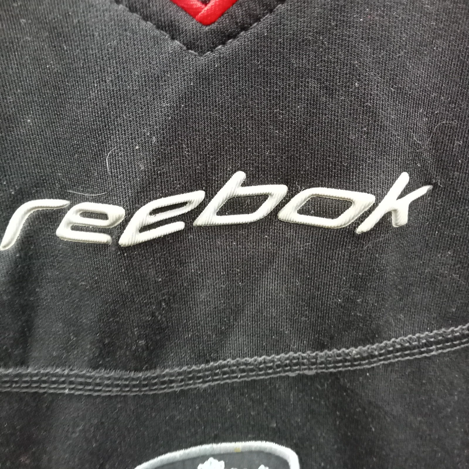 Liverpool 2002-03 Away football shirt, Mens Small - Image 4