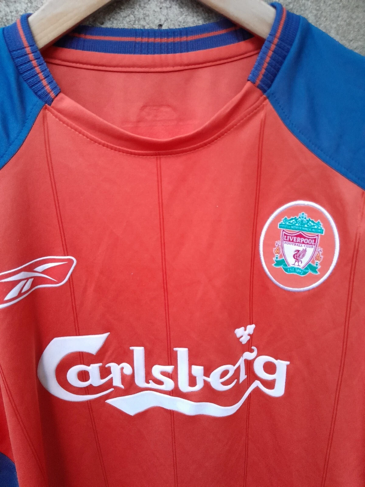 Liverpool 2004-05 goalkeeper football shirt / jersey. Small mens. Long sleeves - Image 2